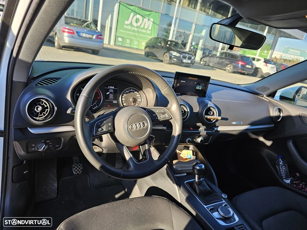 Audi A3 Sportback 30 TDI - 2