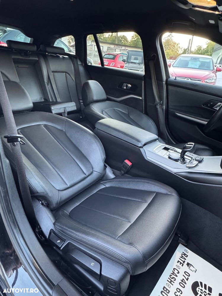 BMW Seria 3 320d Aut. Sport Line - 17