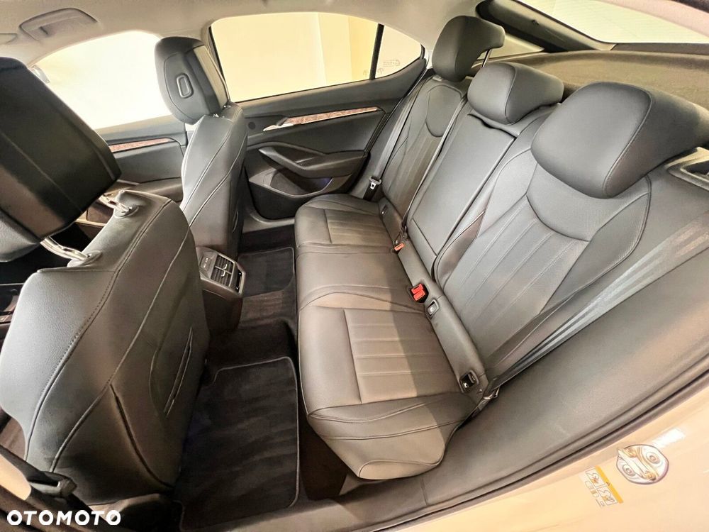 Skoda Superb 2.0 TSI 4x4 L&K DSG - 36