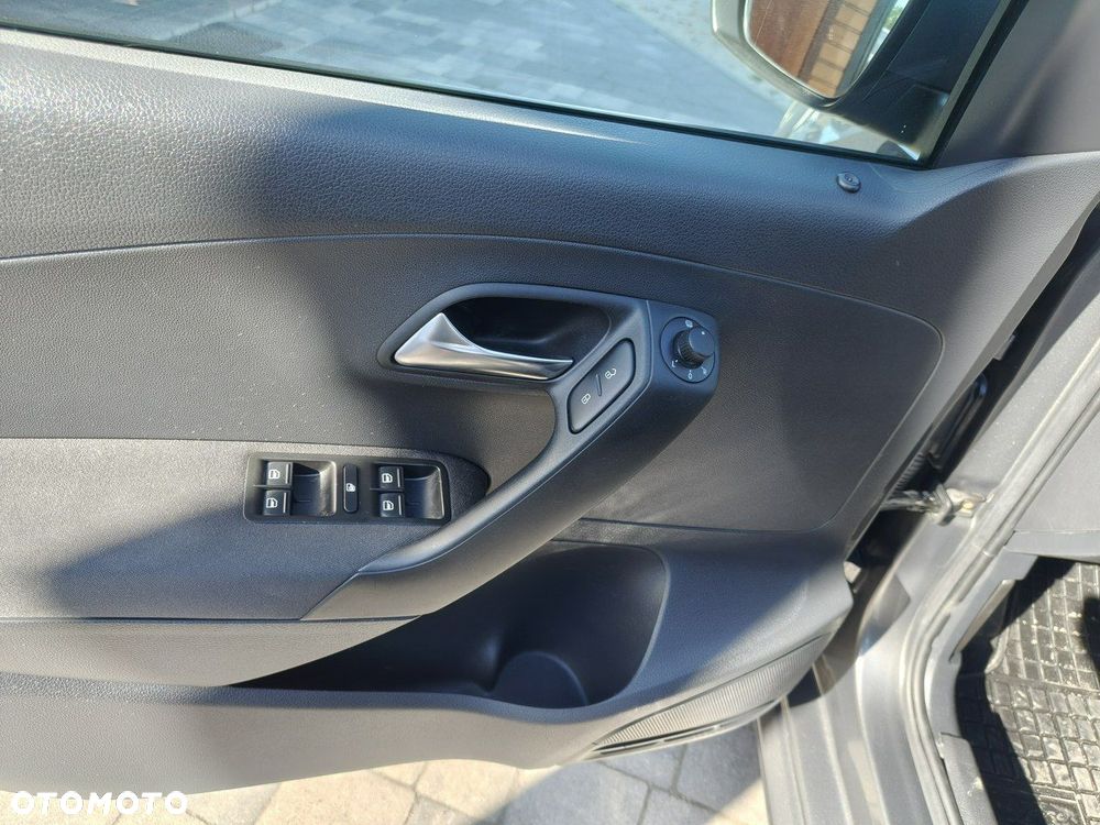 Volkswagen Polo 1.2 Style - 17