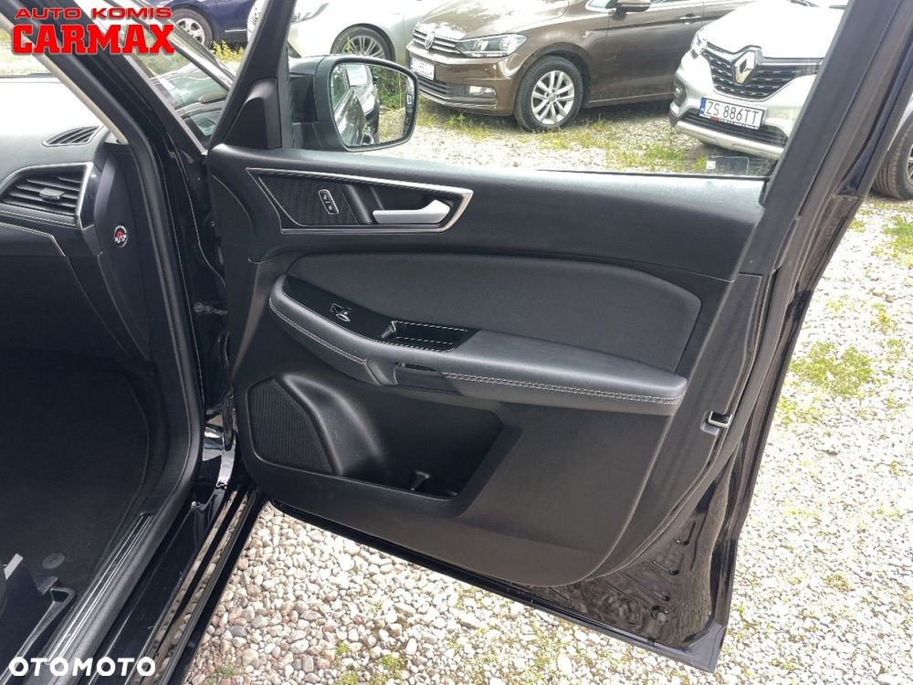 Ford S-Max - 17
