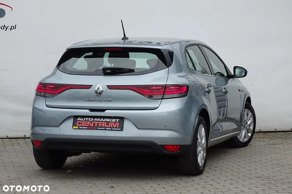Renault Megane ENERGY TCe 140 EDC LIMITED - 12