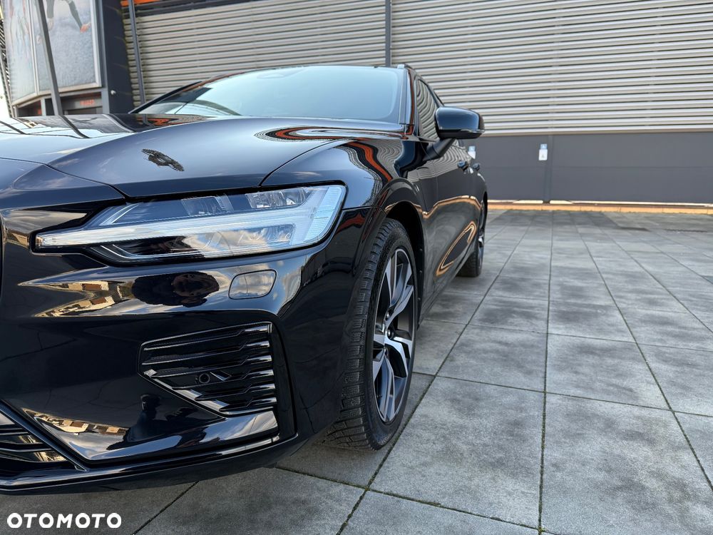 Volvo V60 T6 AWD Plug-In Hybrid Plus Dark - 7