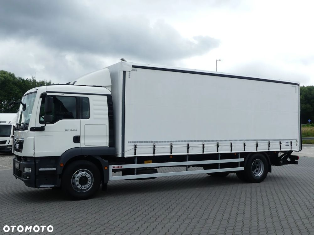 MAN TGM 18.250  / FIRANKA 7.30m + WINDA / PRZEBIEG 170 TYS KM ! / - 4