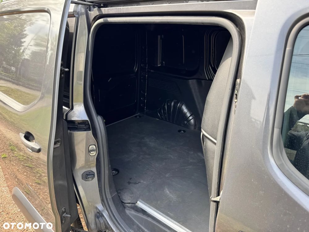 Toyota Proace City - 10