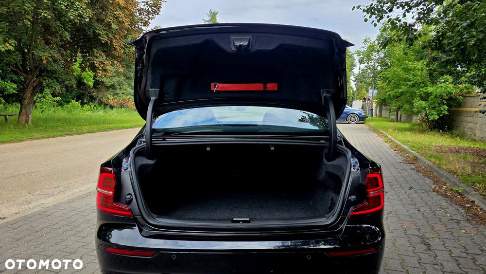 Volvo S60 T8 Recharge AWD Geartronic RDesign - 22
