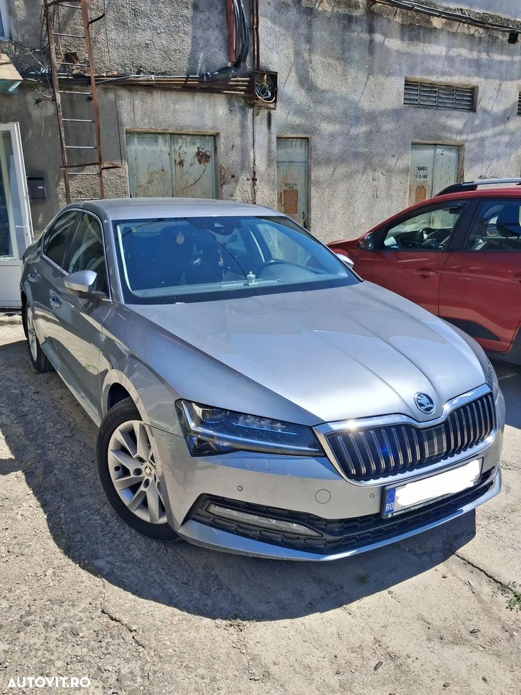 Skoda Superb 2.0 TDI DSG Ambition - 1