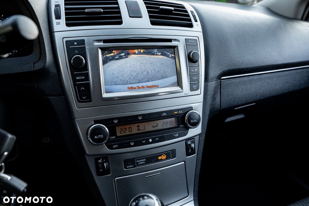 Toyota Avensis 1.8 Active - 33