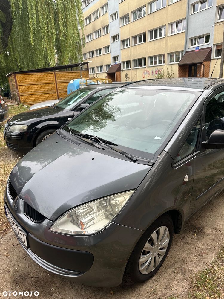 Mitsubishi Colt 1.1 - 12