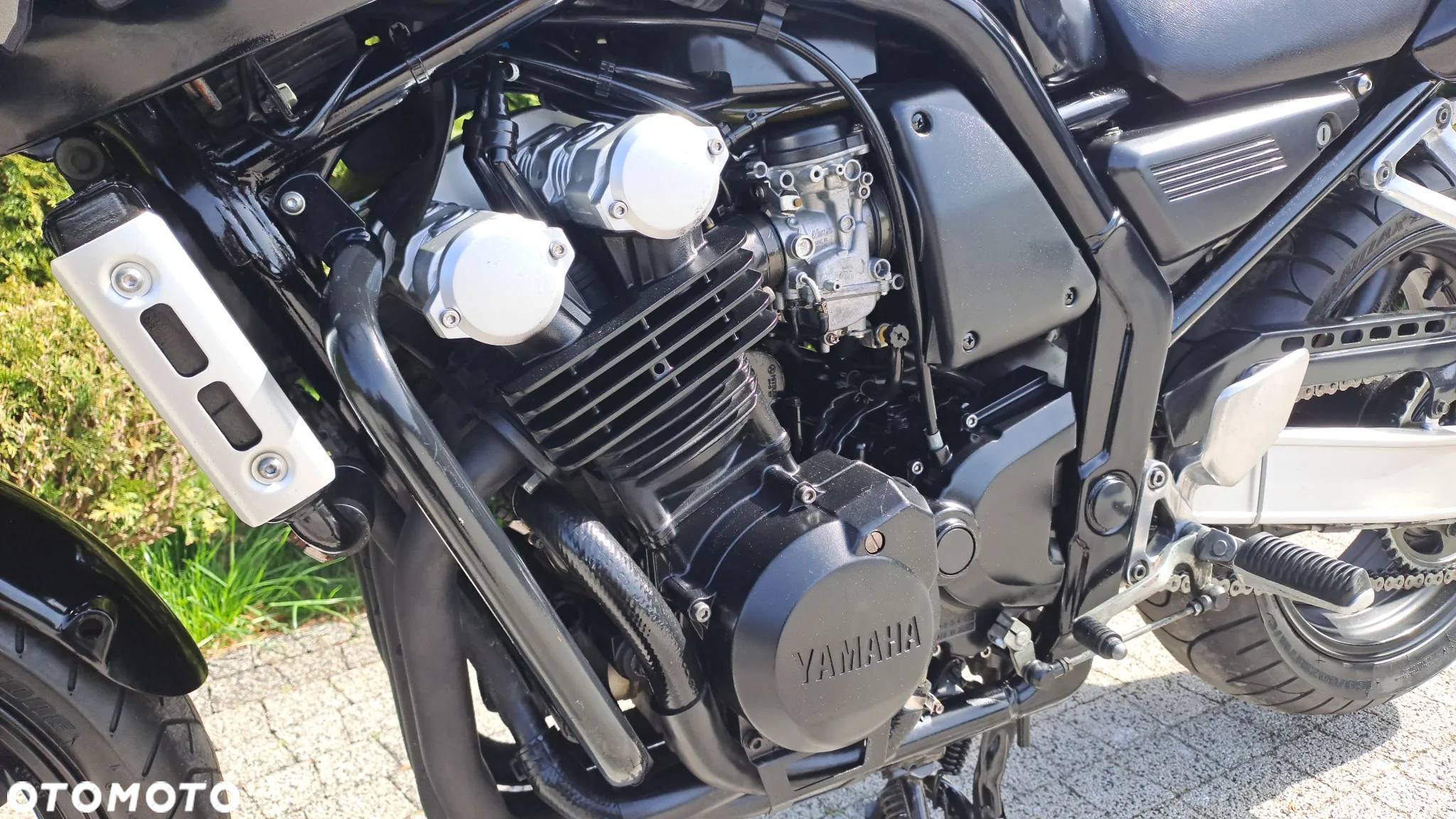 Yamaha FZS - 22