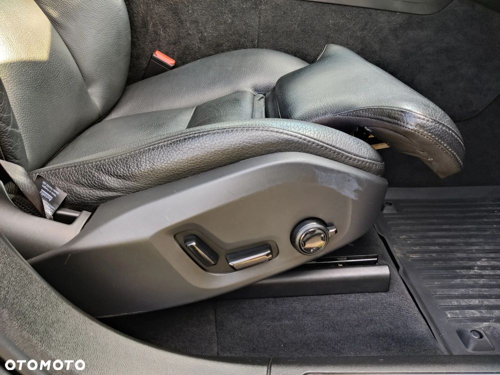 Volvo XC 60 - 24