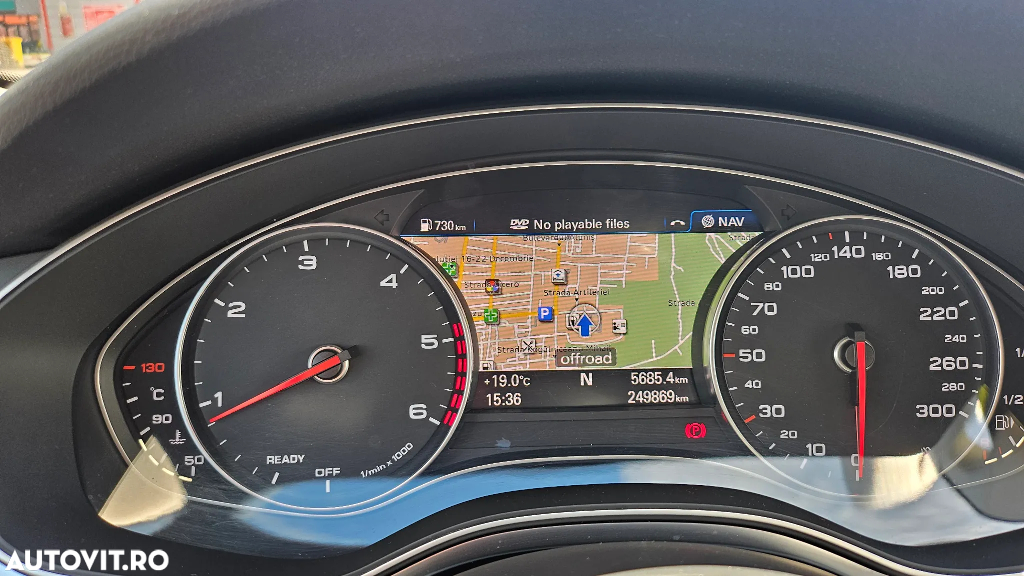 Audi A6 Avant 2.0 TDI Ultra DPF S tronic - 2