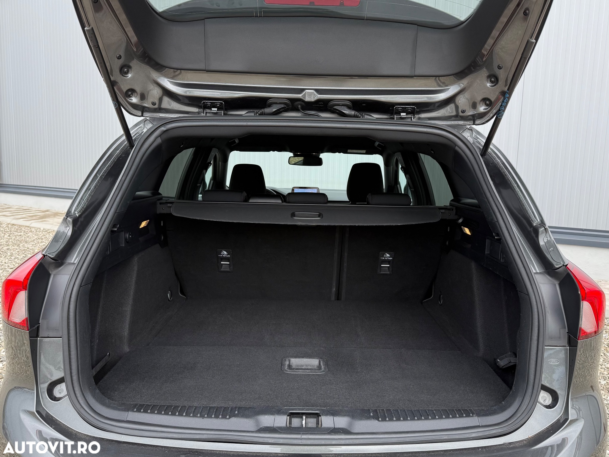 Ford Focus Turnier 1.5 EcoBlue Start-Stopp-System Aut. ST-LINE - 27