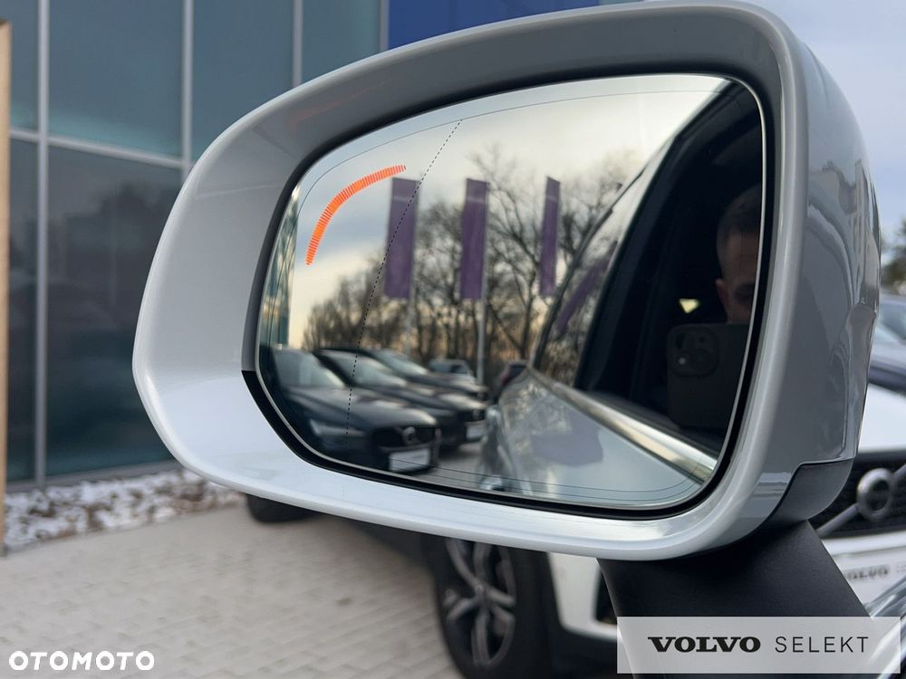Volvo XC 90 - 31