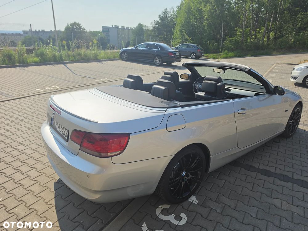 BMW Seria 3 320i - 14