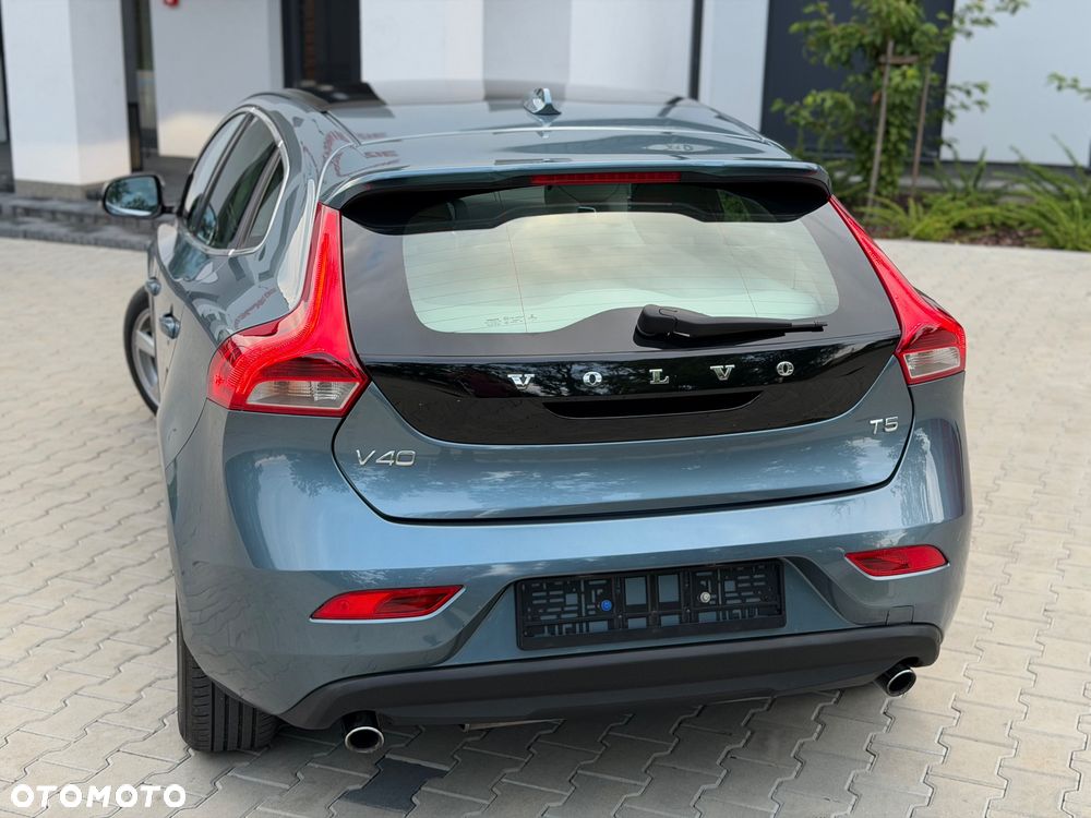 Volvo V40 T5 Geartronic Summum - 15