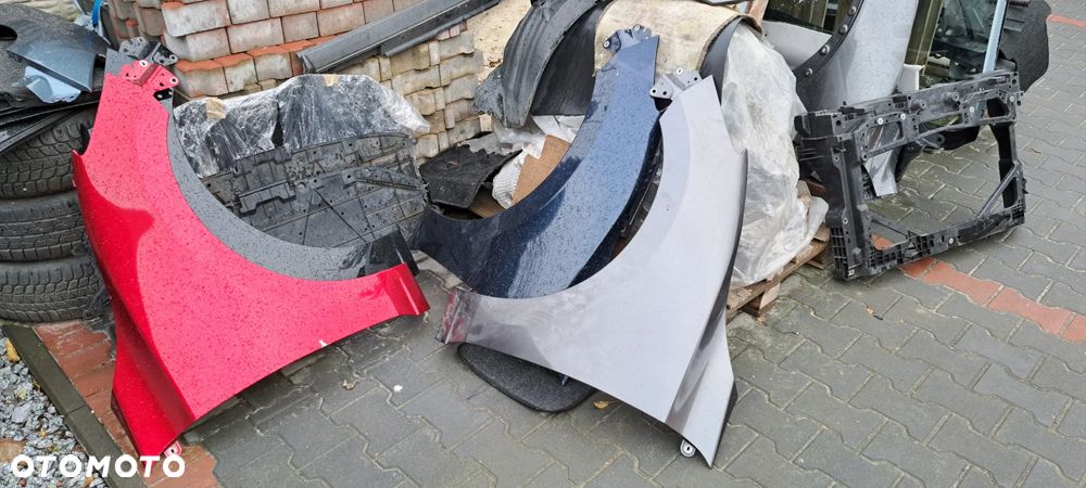 Pas Mazda 2 Chłodnica maska pas 2014 -DJ części - 40