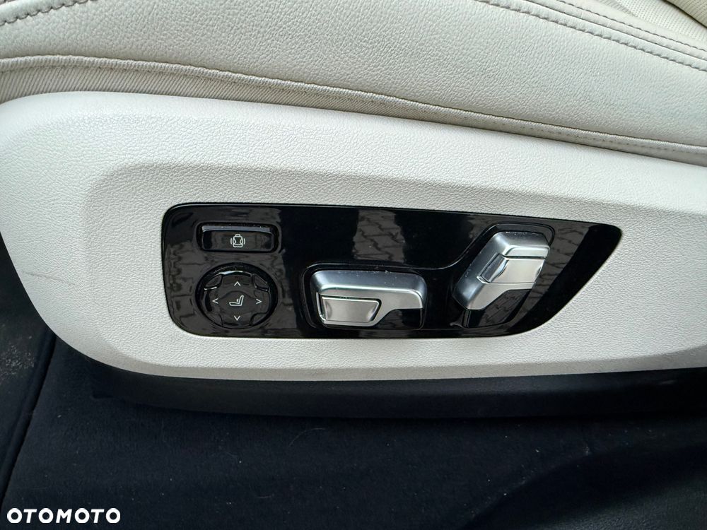 BMW X5 xDrive30d - 36