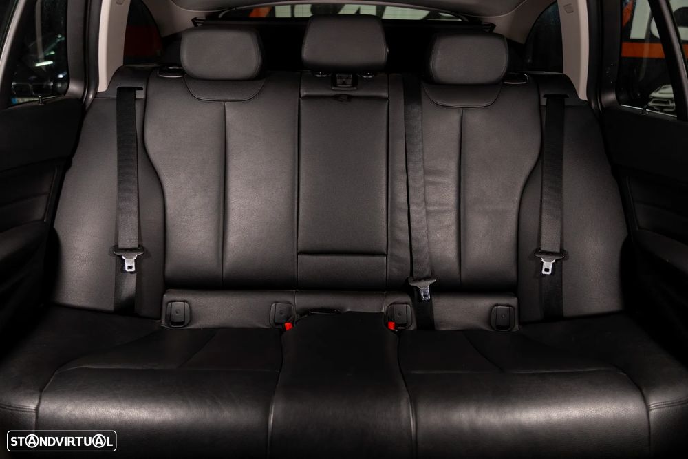 BMW 320 d Aut. Luxury Line - 9