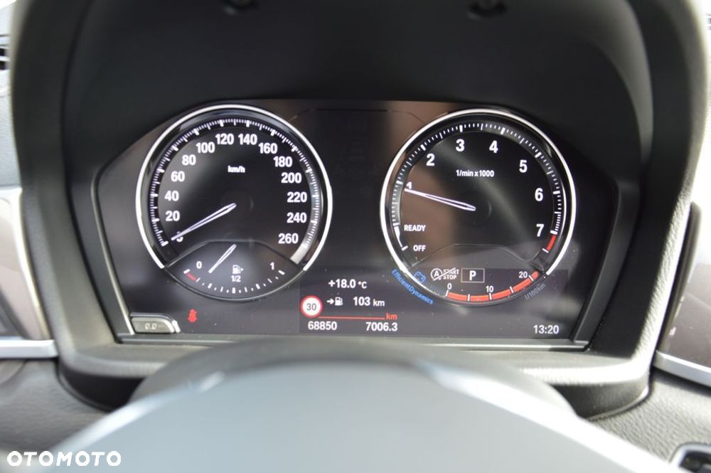 BMW X1 - 11