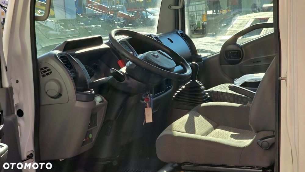 Nissan Cabstar - 11