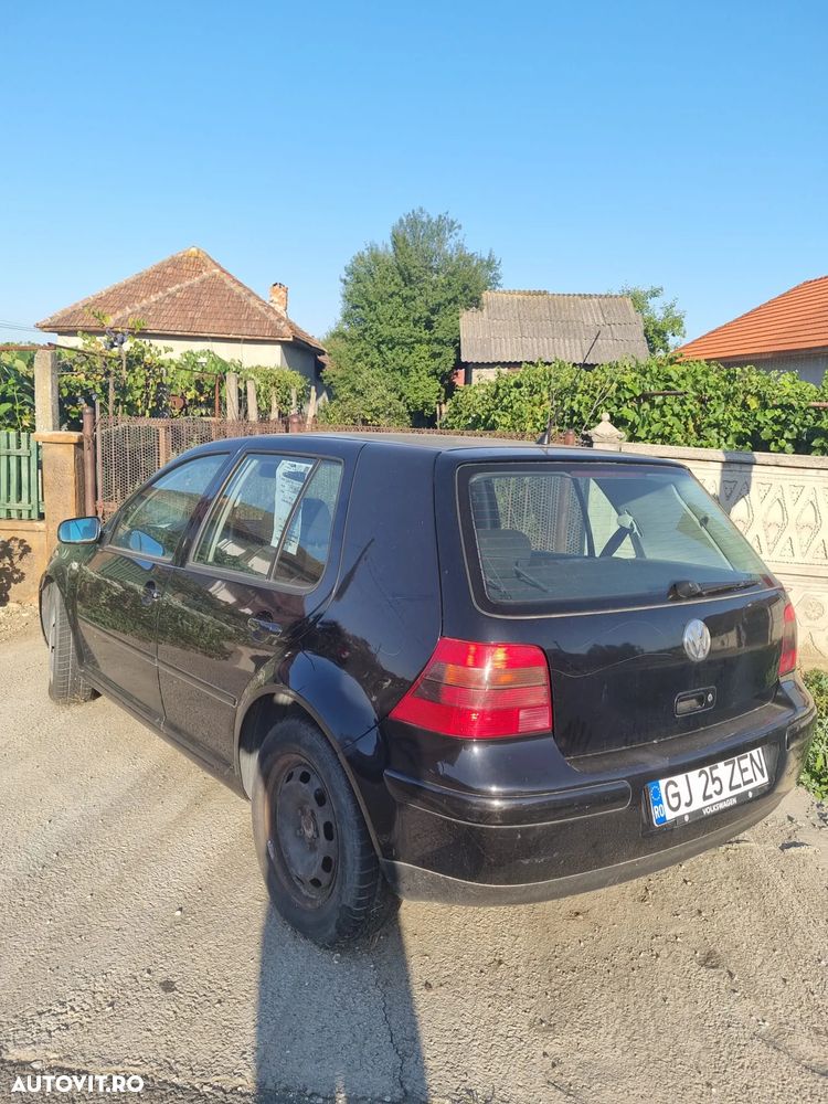 Volkswagen Golf 1.4 Comfortline - 4