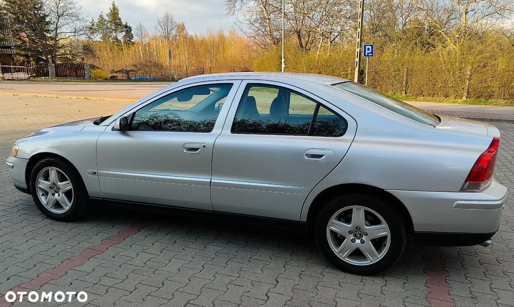 Volvo S60 D5 Kinetic - 11