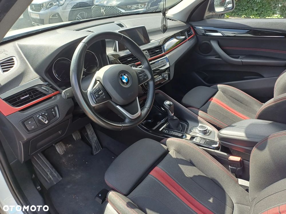 BMW X1 sDrive16d Sport Line - 13