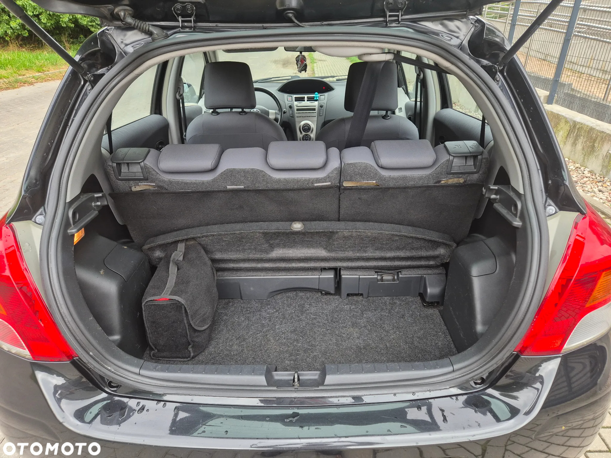Toyota Yaris 1.33 VVT-i Life - 13