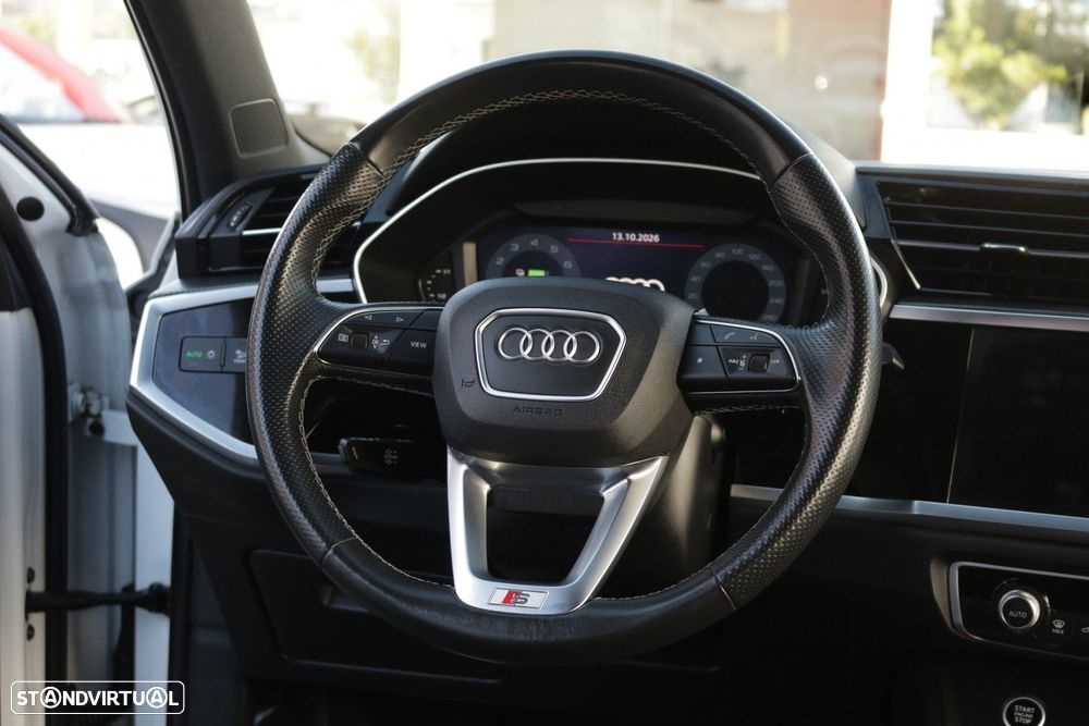 Audi Q3 Sportback 45 TFSIe S line S tronic - 33
