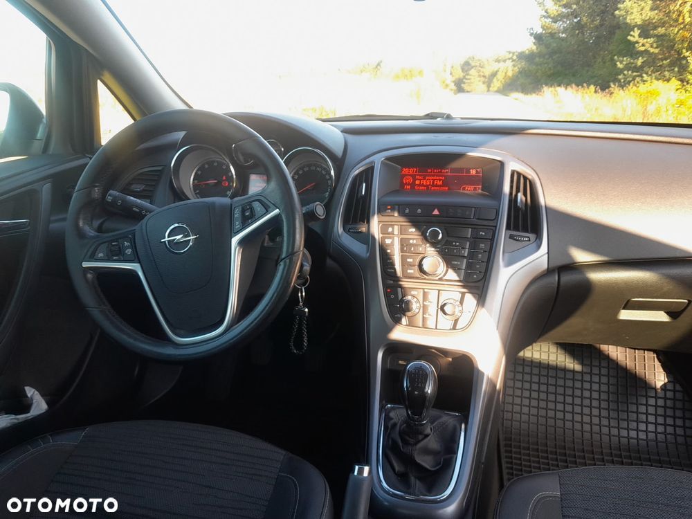Opel Astra 1.4 T Executive EU6 - 7