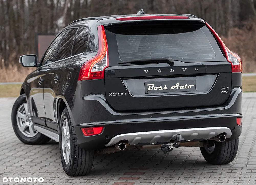 Volvo XC 60 2.4D AWD RDesign - 8