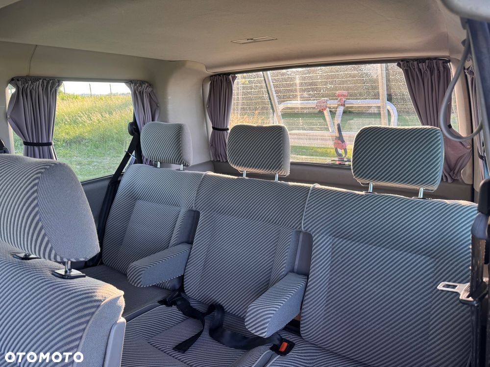 Volkswagen Caravelle Basis / CL - 12
