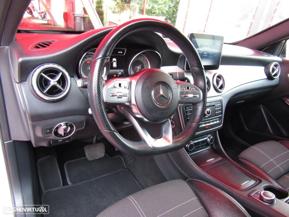 Mercedes-Benz GLA 220 d 7G-DCT Peak Edition - 14
