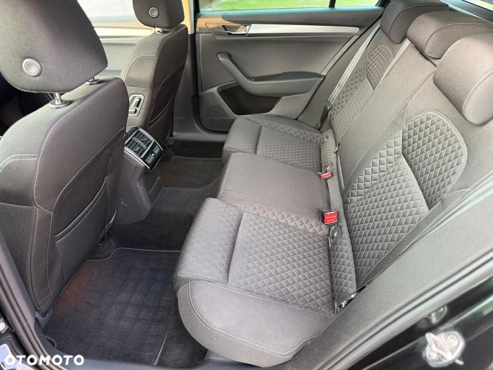 Skoda Superb 2.0 TDI 4x4 DSG Style - 11