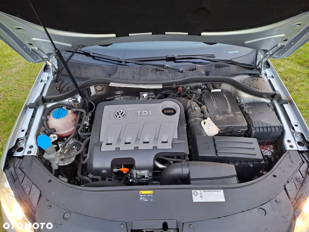 Volkswagen Passat 2.0 TDI Comfortline - 27