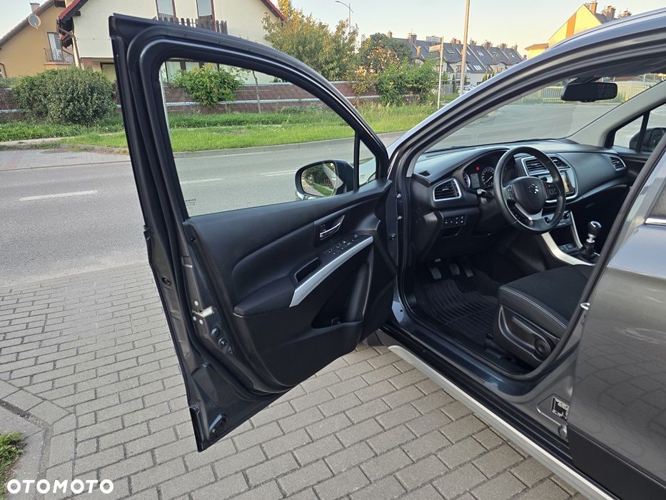 Suzuki SX4 S-Cross 1.4 T Premium - 31