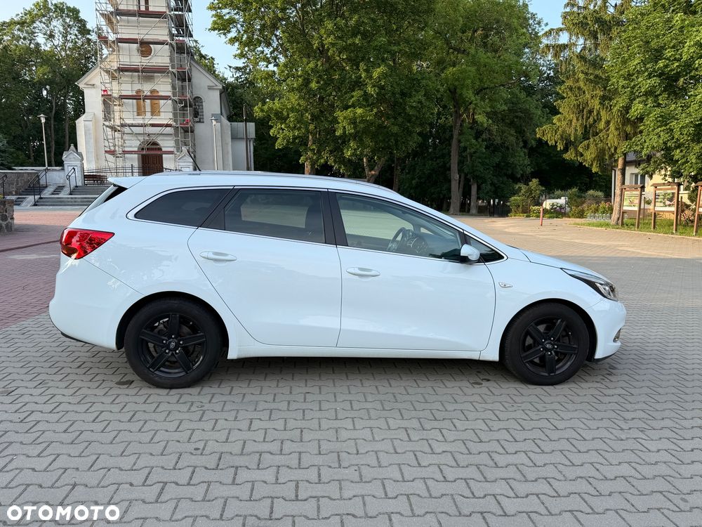 Kia Ceed - 6