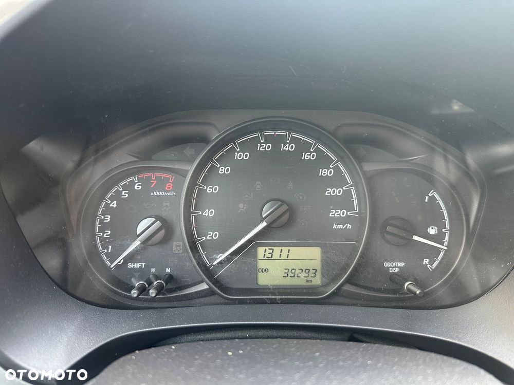 Toyota Yaris 1.0 Active EU6 - 10