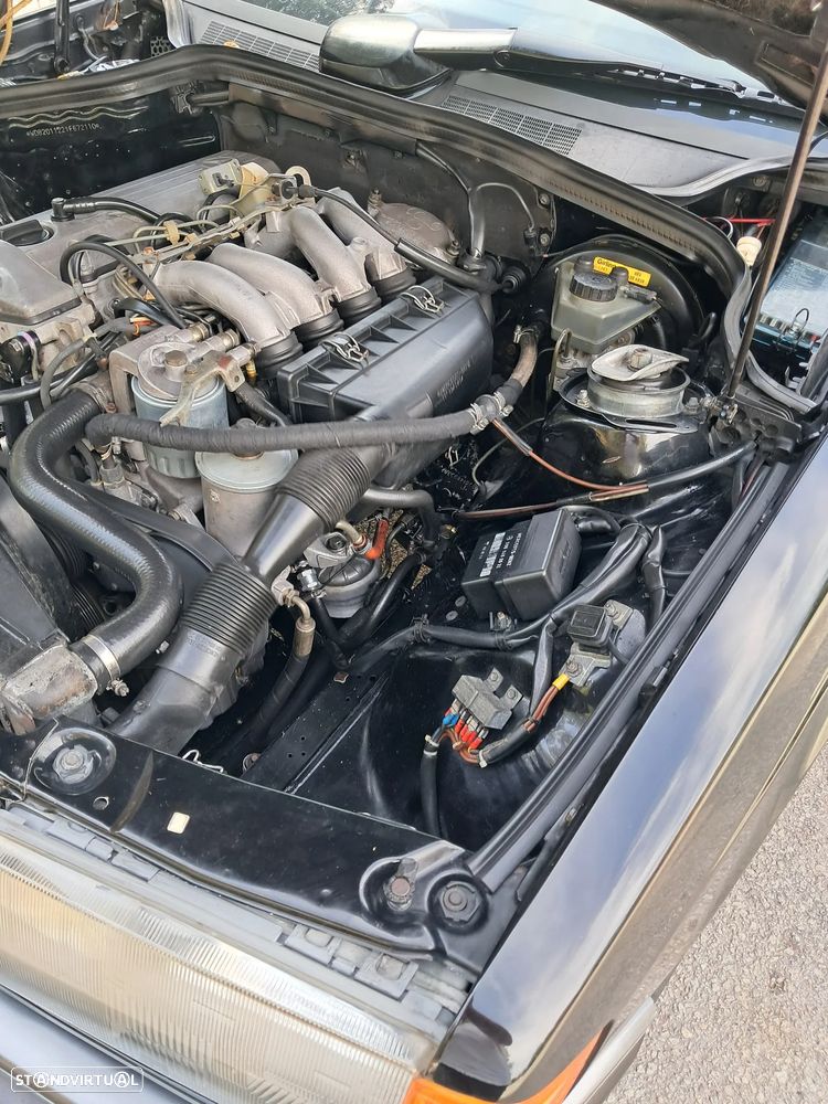 Mercedes-Benz W201 (1982-1993) 190 D 2.0 - 13