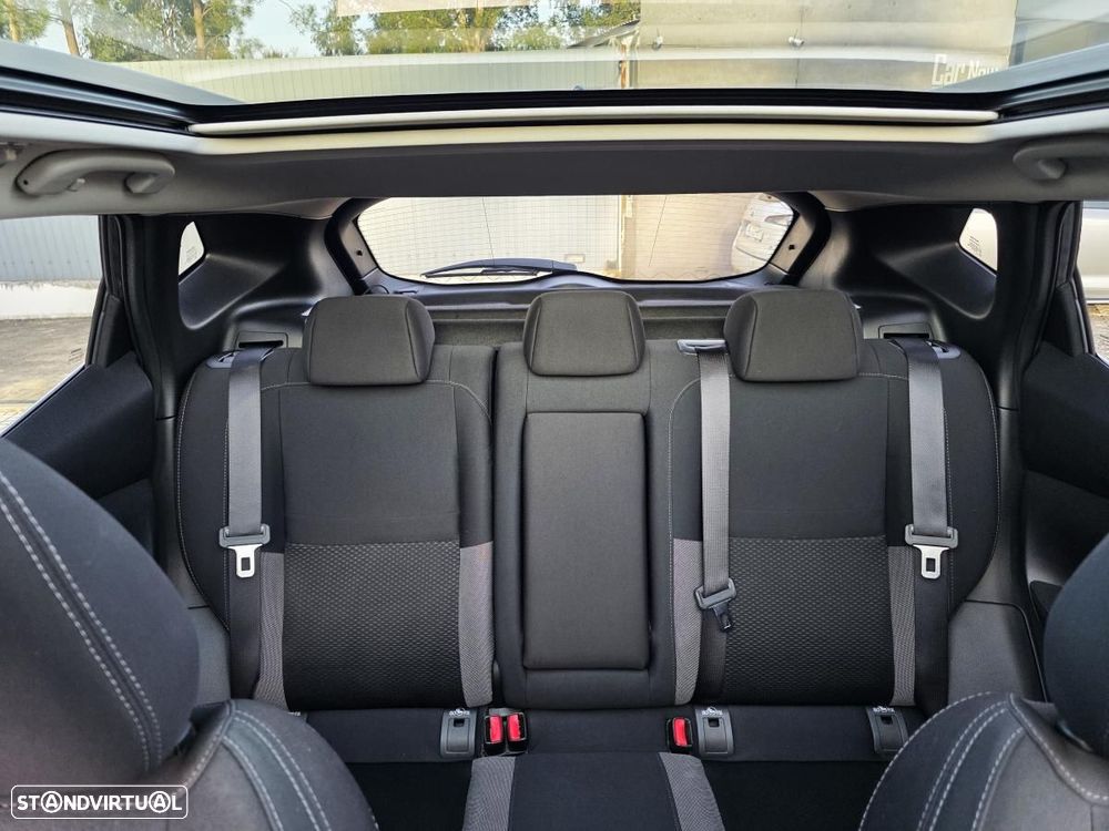 Nissan Qashqai 1.5 dCi N-Connecta J18 - 32