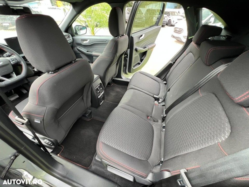 Ford Kuga - 28