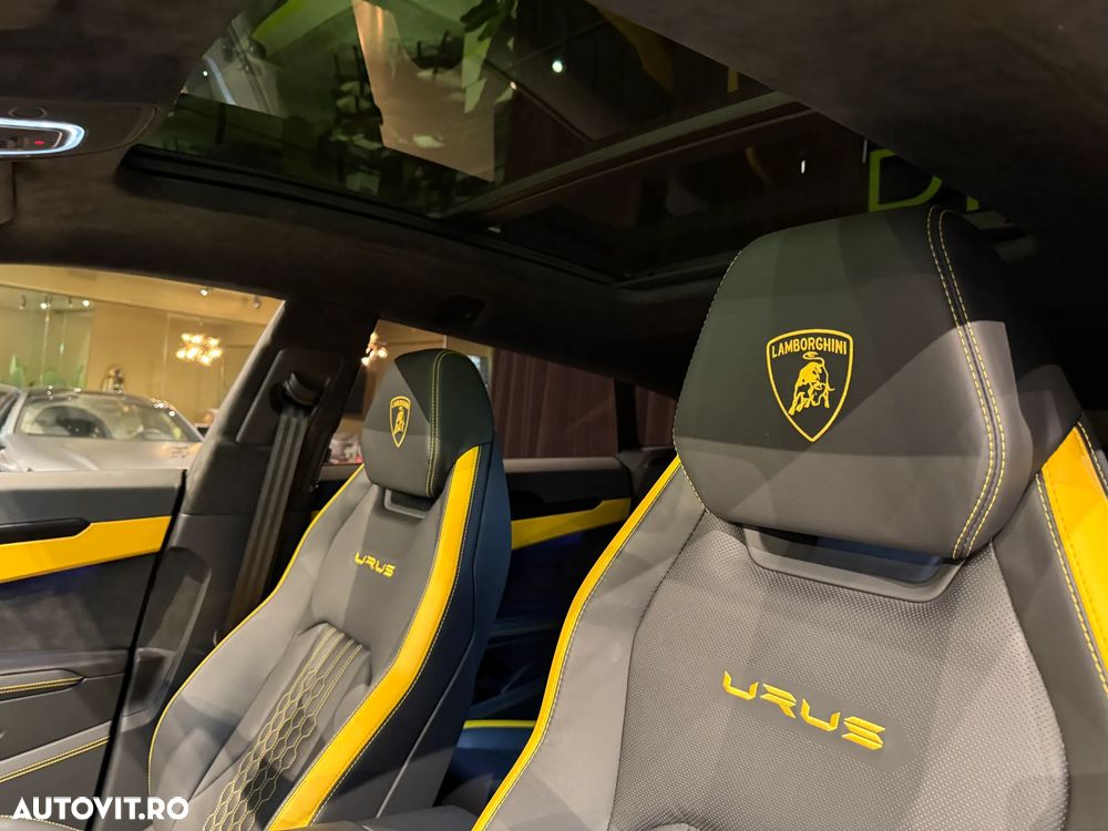 Lamborghini URUS - 29