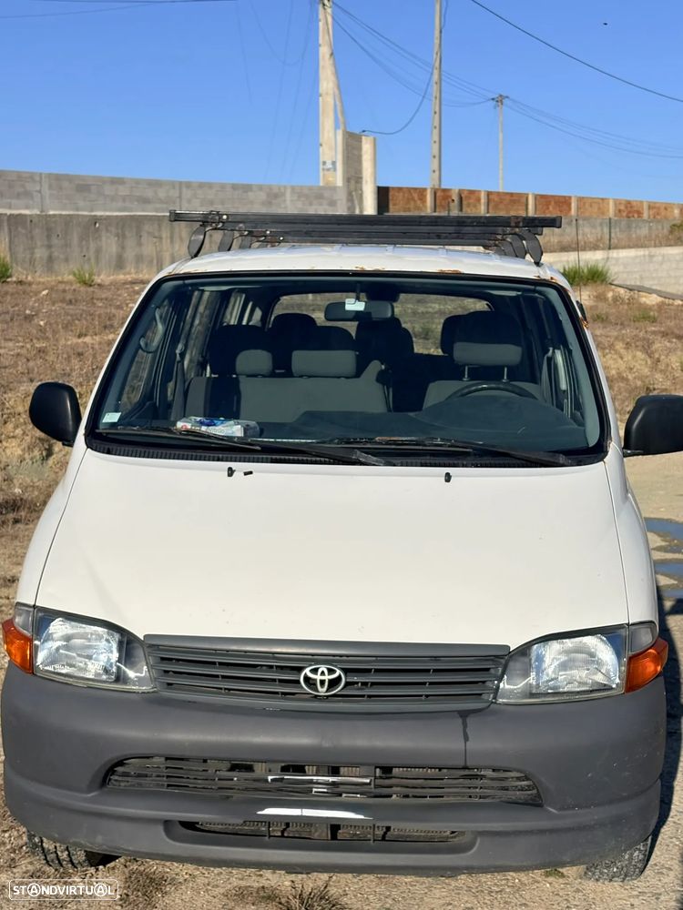 Toyota HiAce 2.5 D-4D 2.6T - 17