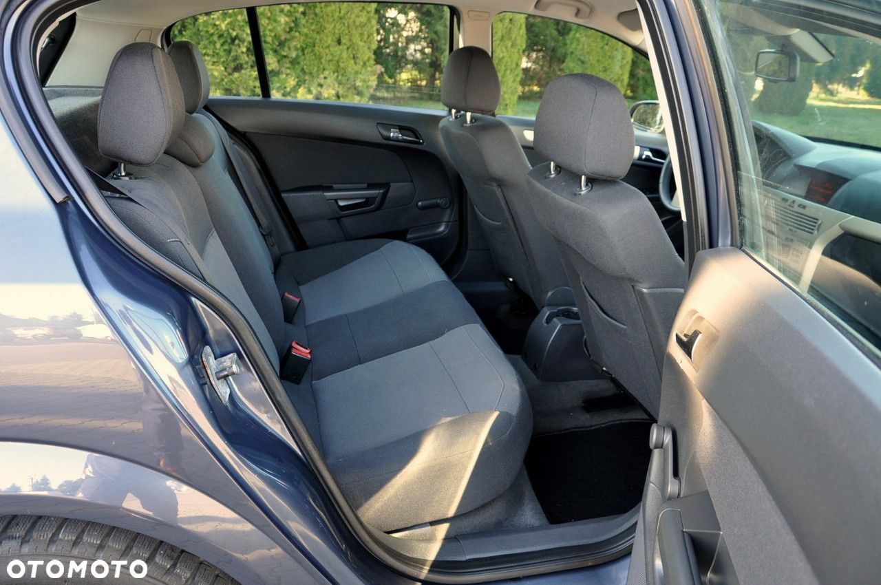 Opel Astra - 19