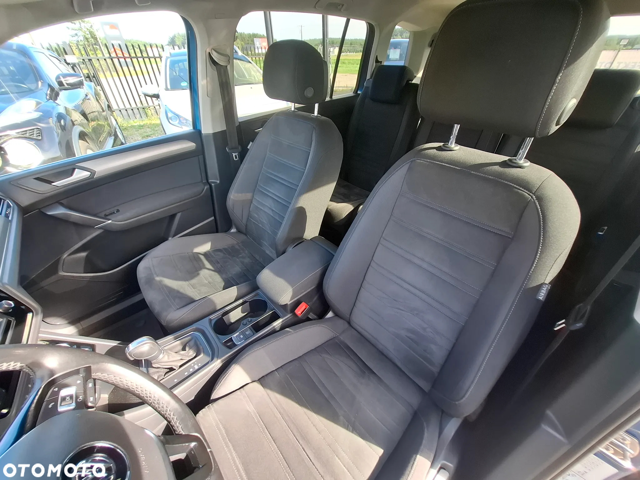 Volkswagen Touran 2.0 TDI BMT Comfortline DSG - 10