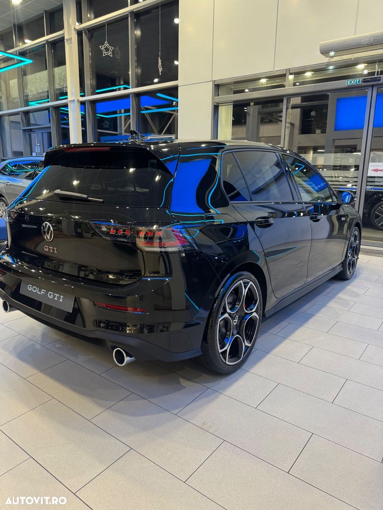 Volkswagen Golf GTI - 5
