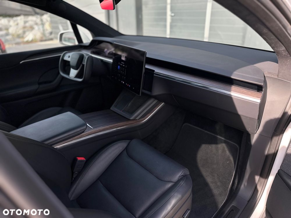 Tesla Model X Performance - 24