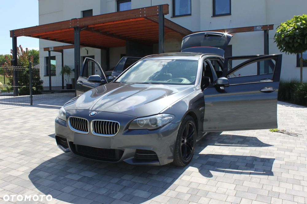 BMW Seria 5 525d xDrive Sport-Aut - 35