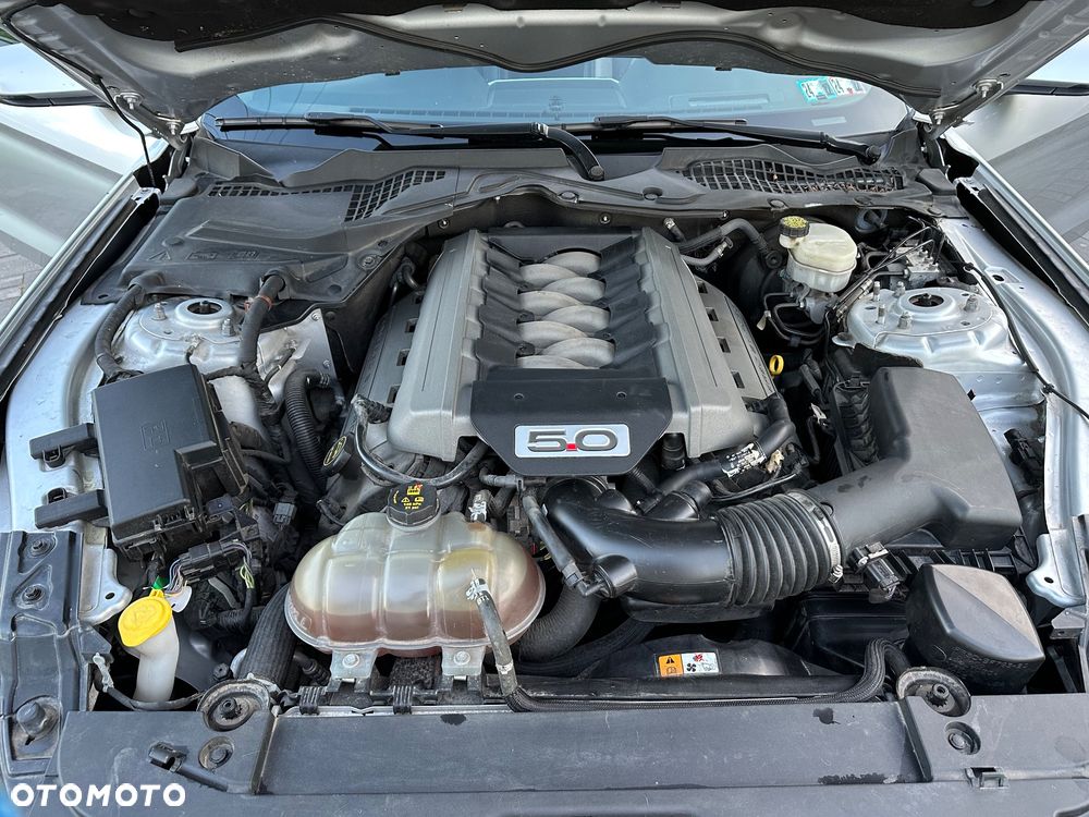 Ford Mustang 5.0 V8 GT - 8